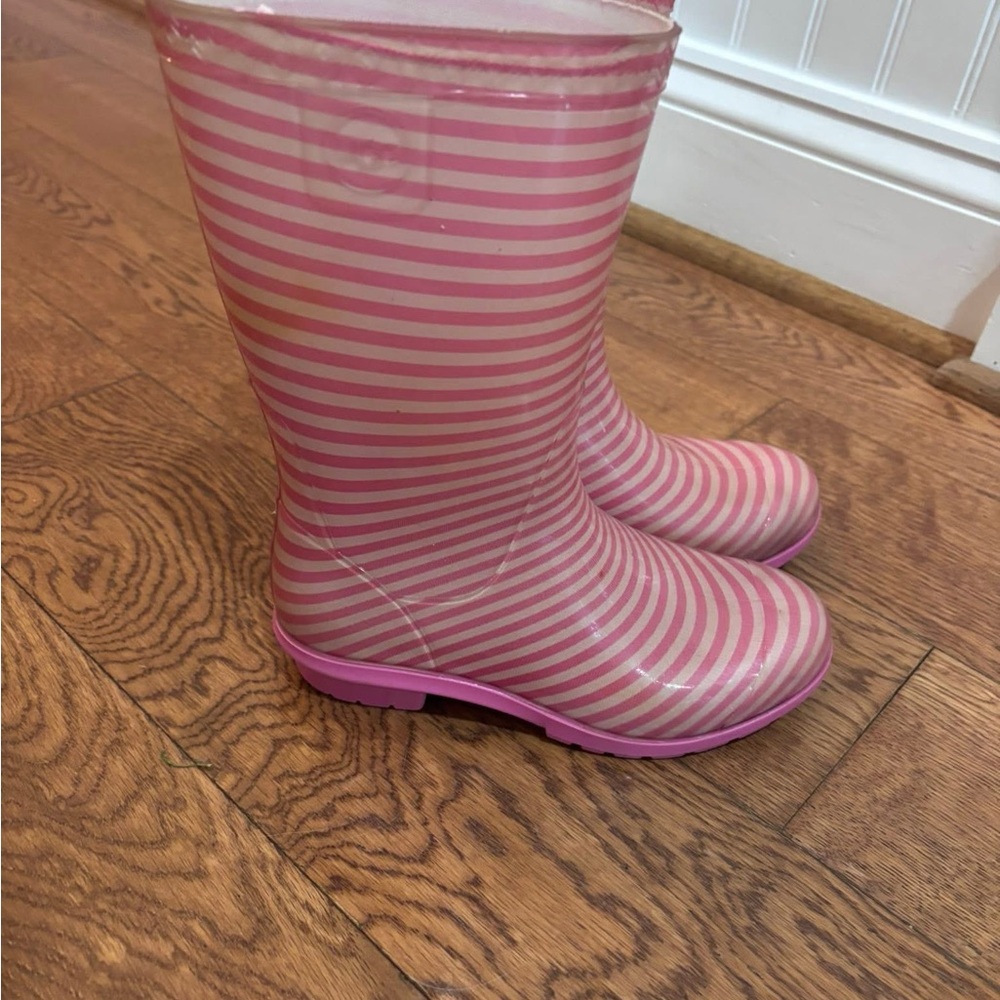 UGG Pink Rain Kids Boots - Picture 2 of 4